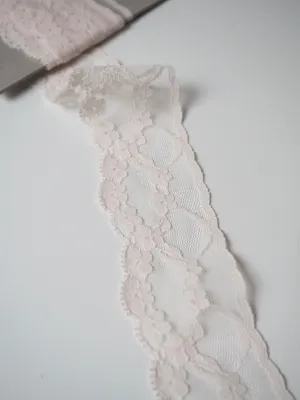 Blush Trailing Flower Scallop Lace Trim 5cm