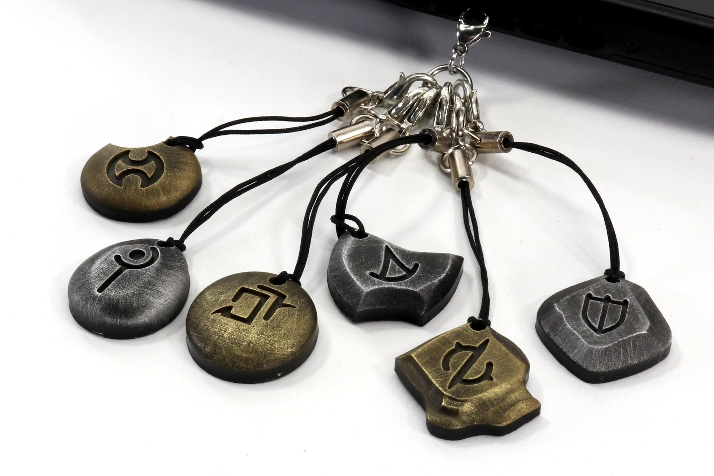 Metal Job Stone Soul Crystal Phone Charms - FFXIV