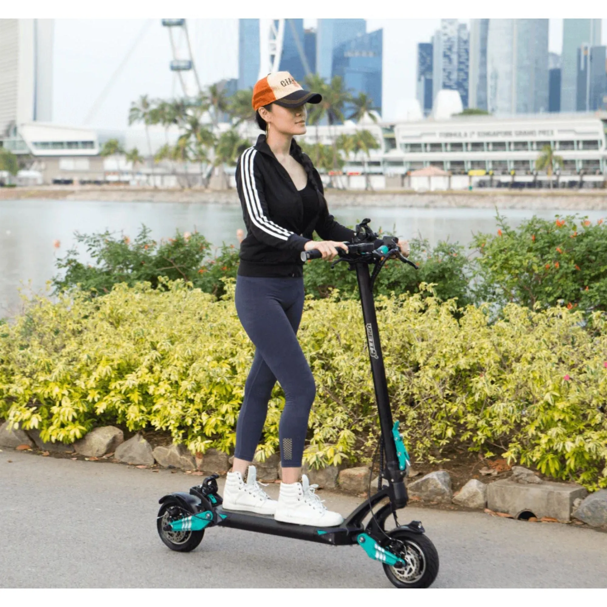 VSETT 9  Electric Scooter Dual 650 W motors up to 40-53 KM Dual Motor 6 Months Free Service